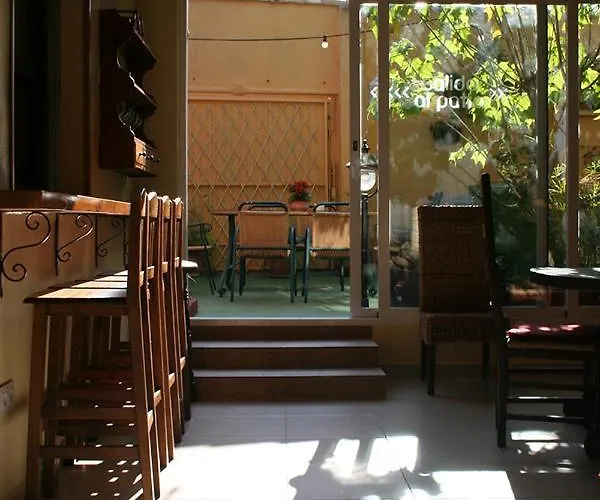 Casa Antiquary - Turistico Hostel