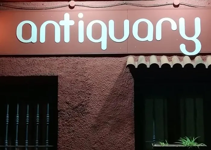 Hostel Casa Antiquary - Turistico *