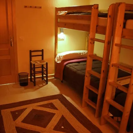 Casa Antiquary Hostel *